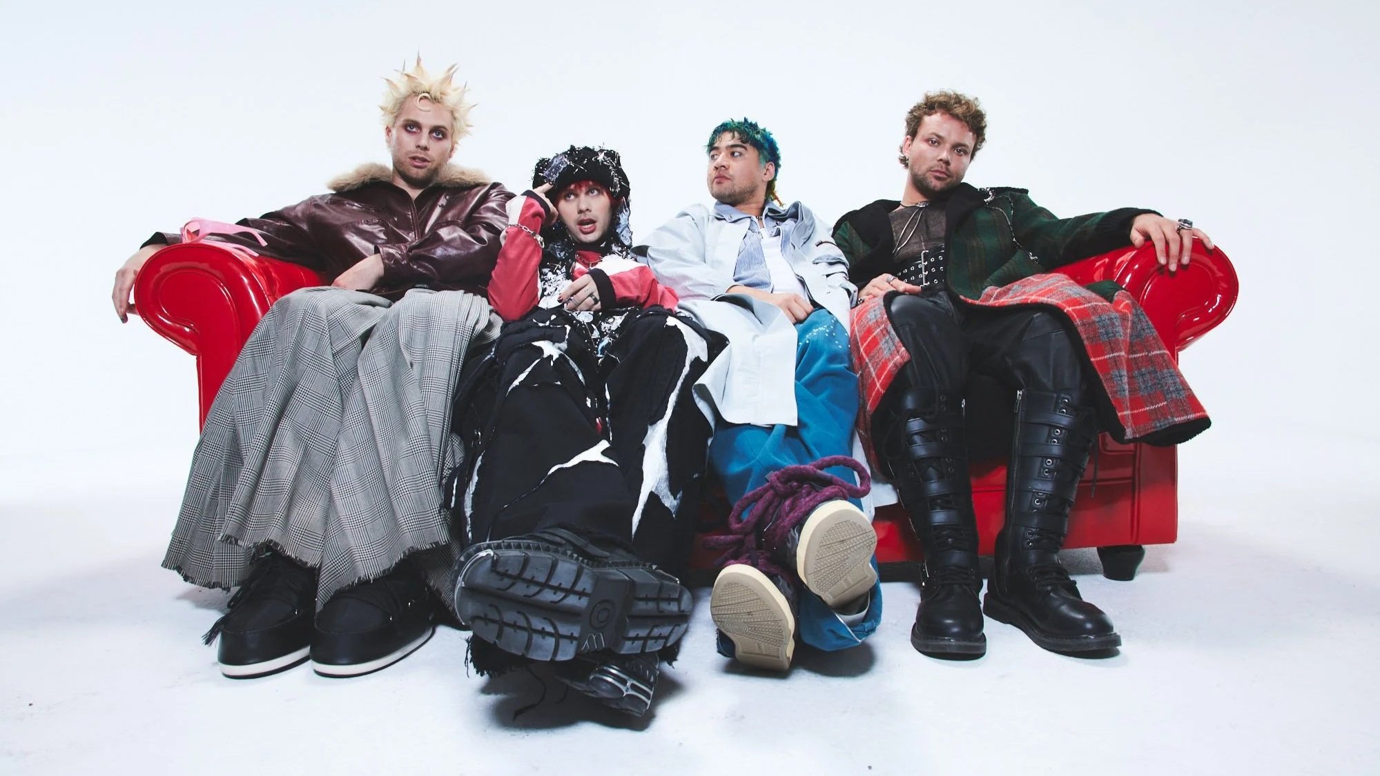 5 Seconds of Summer change up the pace with 'EVERYONE'S A STAR